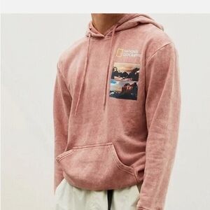 National Geographic Patagonia Chile hoodie. Size small. Unisex.